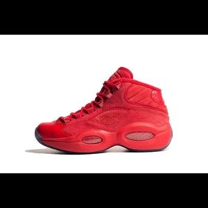 question mid teyana T color: red